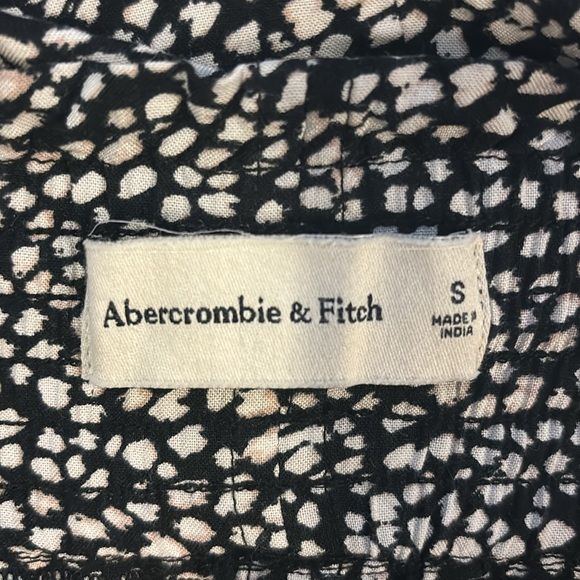 Make an offer!! New abercrombie and fitch shorts. - Picture 3 of 3